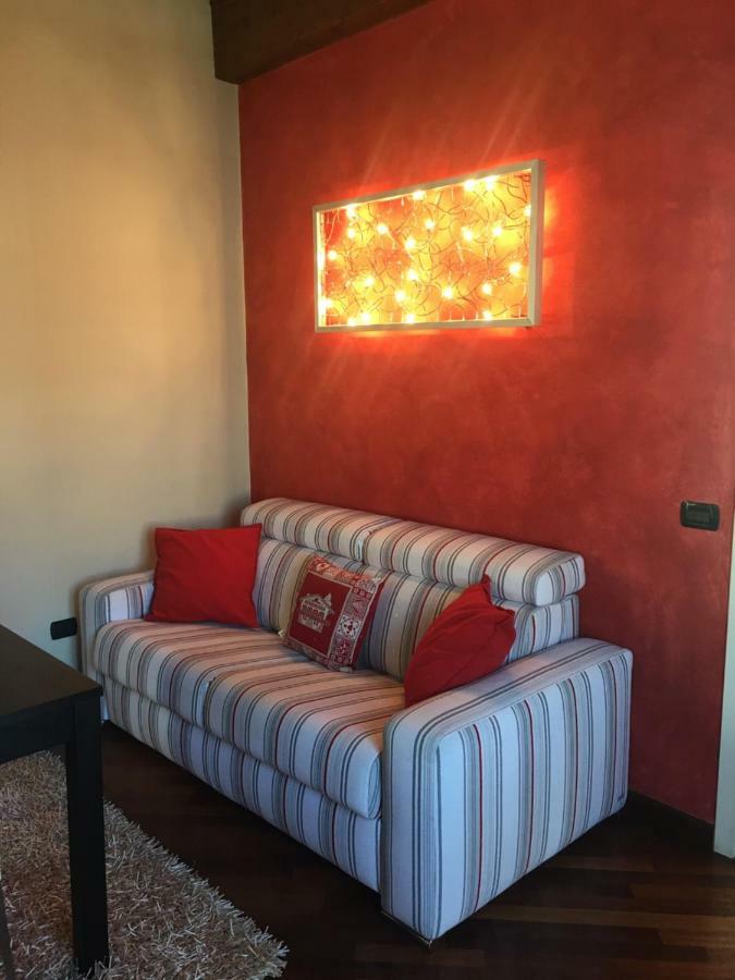 Feeling At Home - Varese Apartment Dış mekan fotoğraf